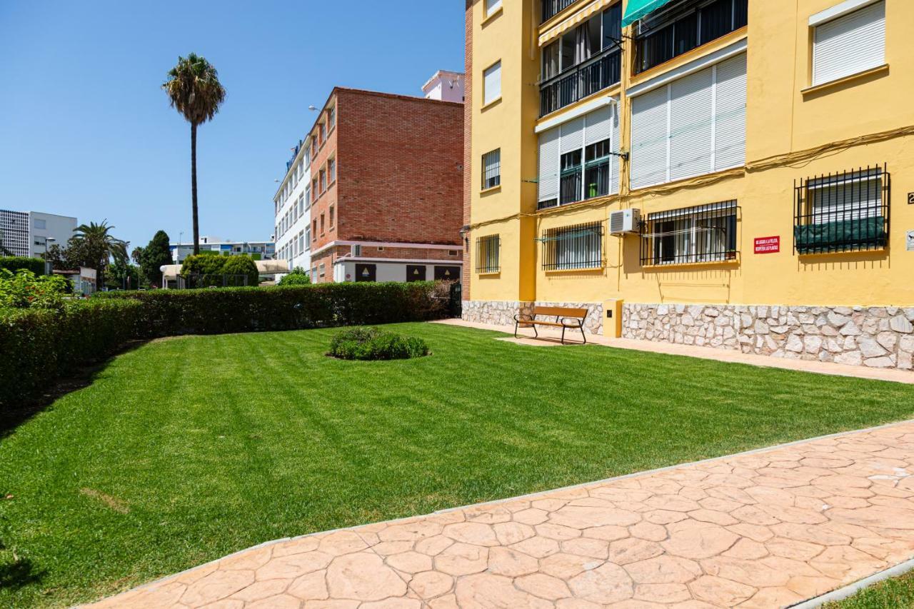 Weforyou Los Alamos 4 - 800 M From The Beach Apartment Торемолинос Екстериор снимка